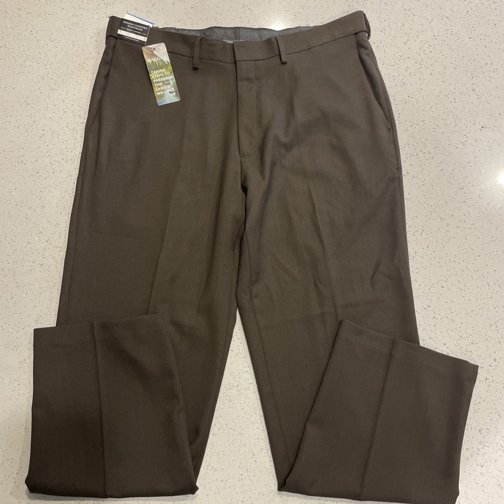 Haggar Men's 36x30 Premium Comfort Dress Pants Stretch Brown Classic Fit NWT